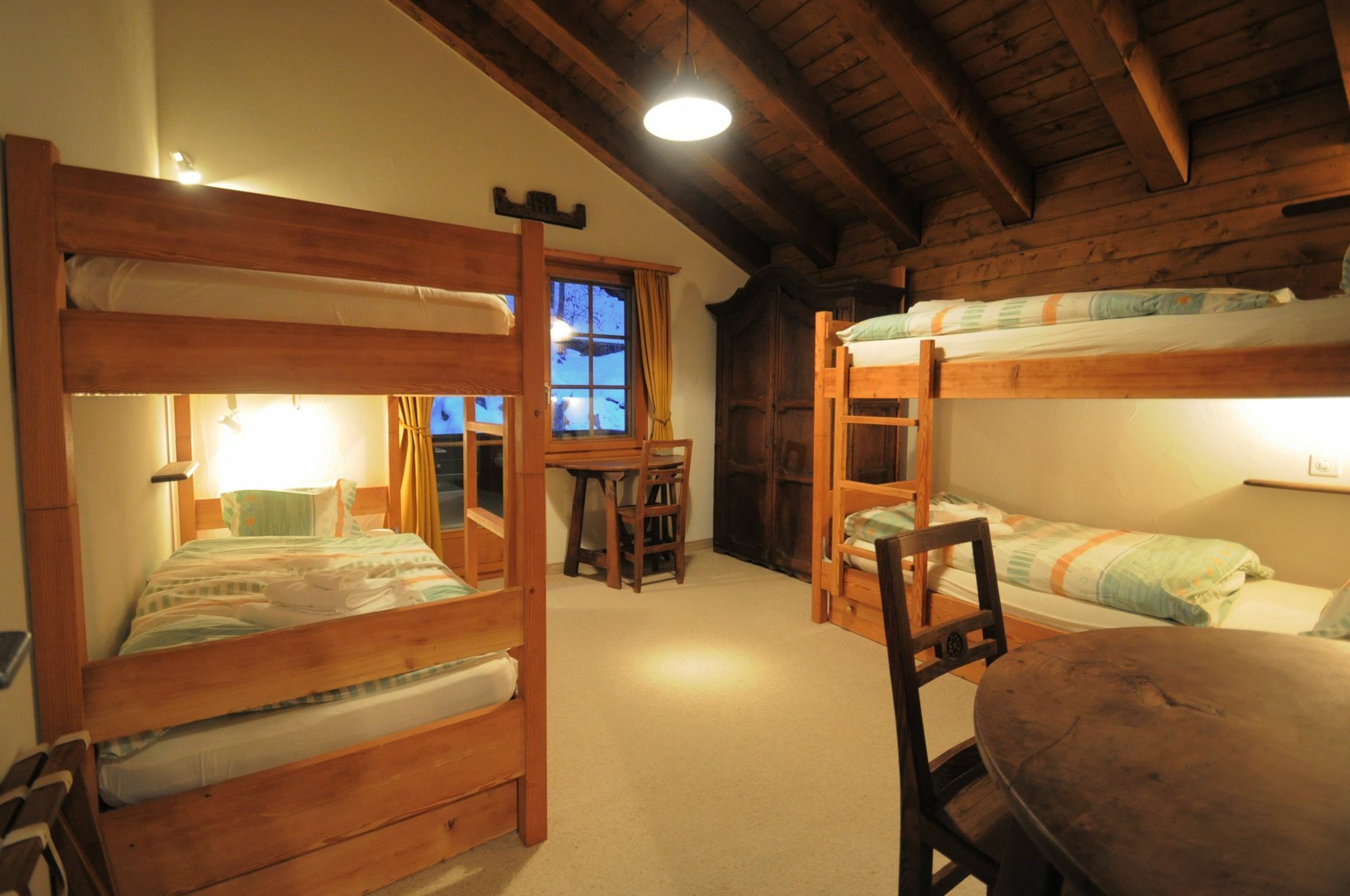 Haus Tiefbach - Apartment Cervino Zermatt Eksteriør bilde