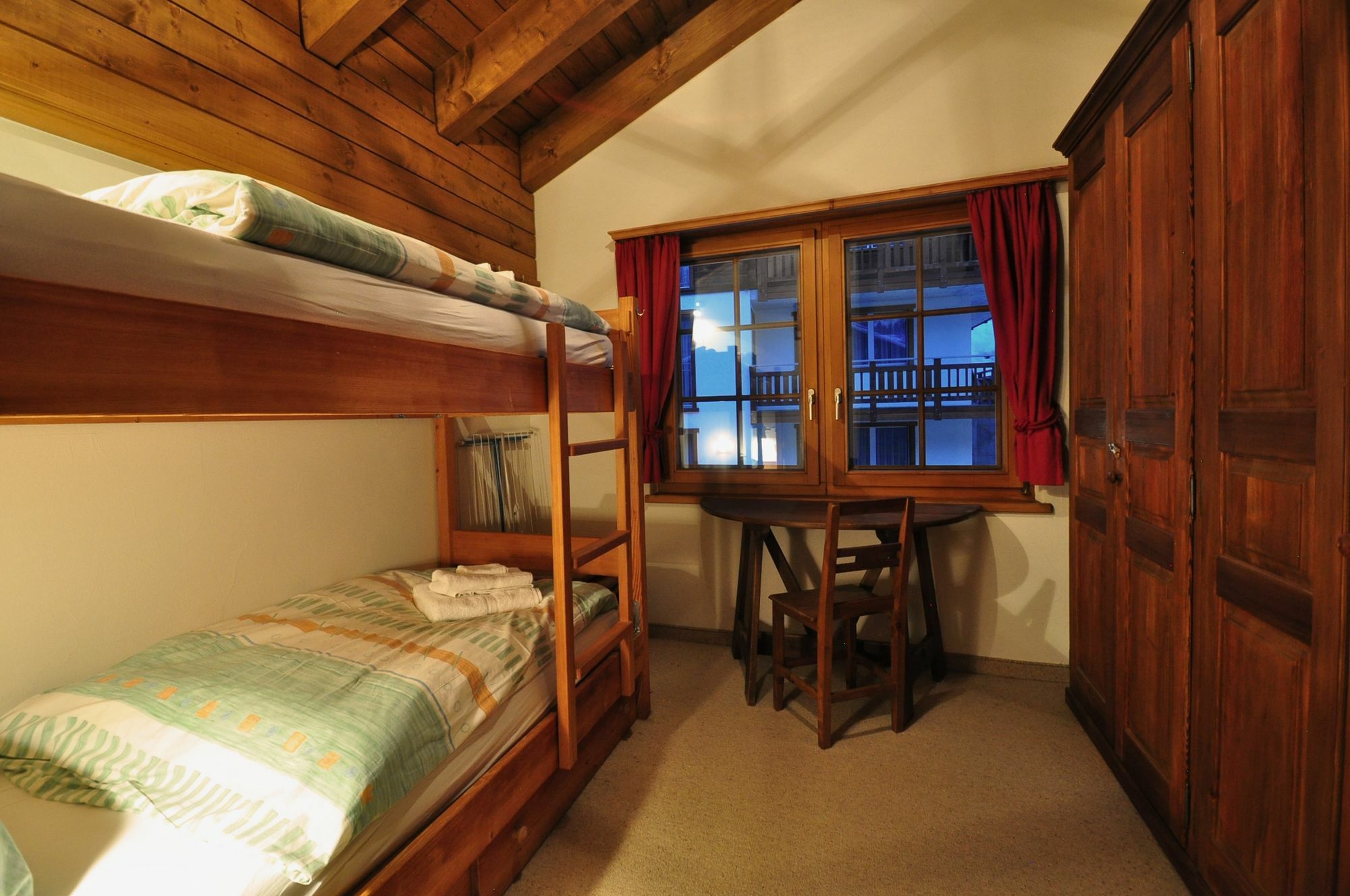 Haus Tiefbach - Apartment Cervino Zermatt Eksteriør bilde
