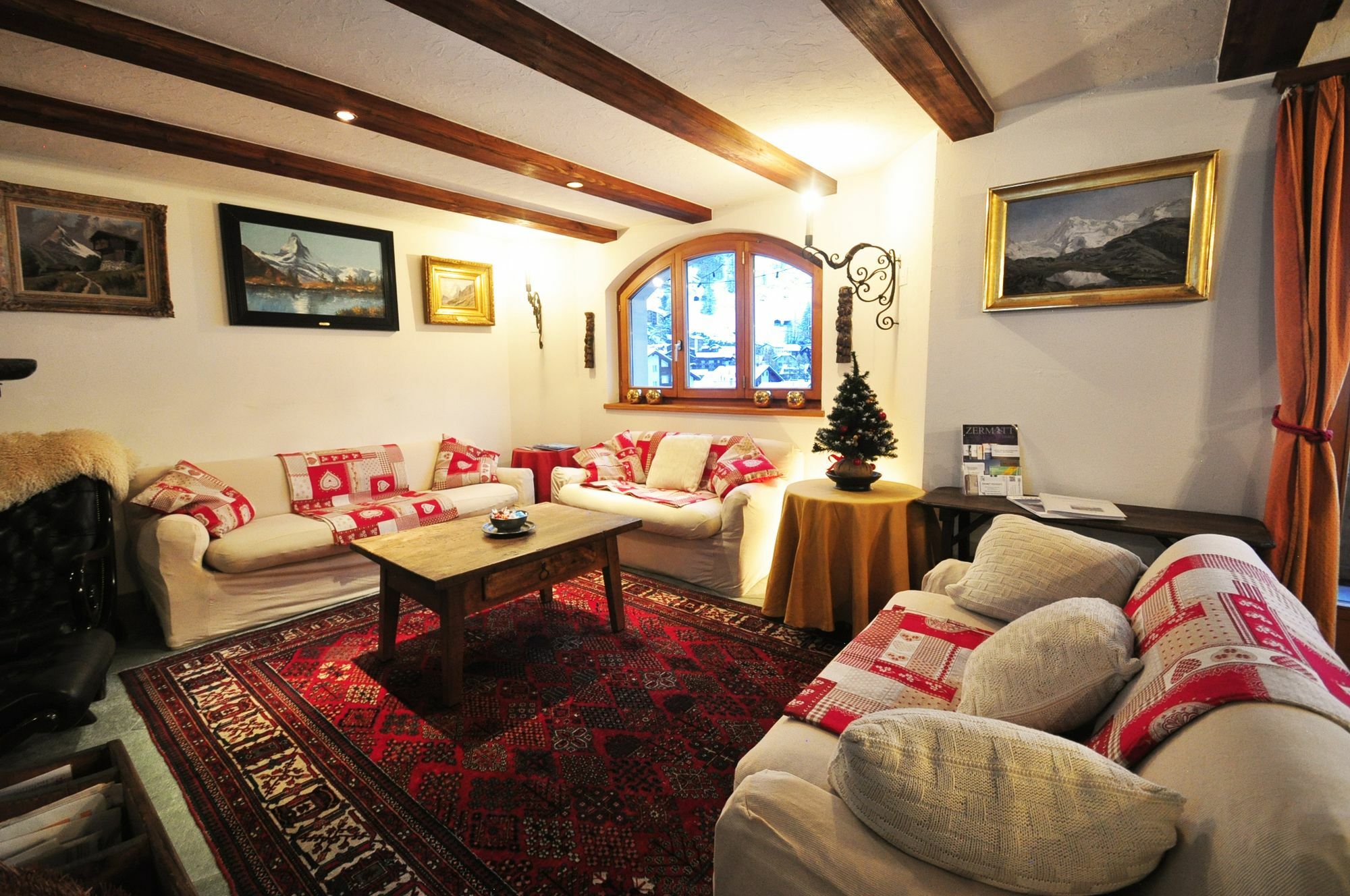 Haus Tiefbach - Apartment Cervino Zermatt Eksteriør bilde